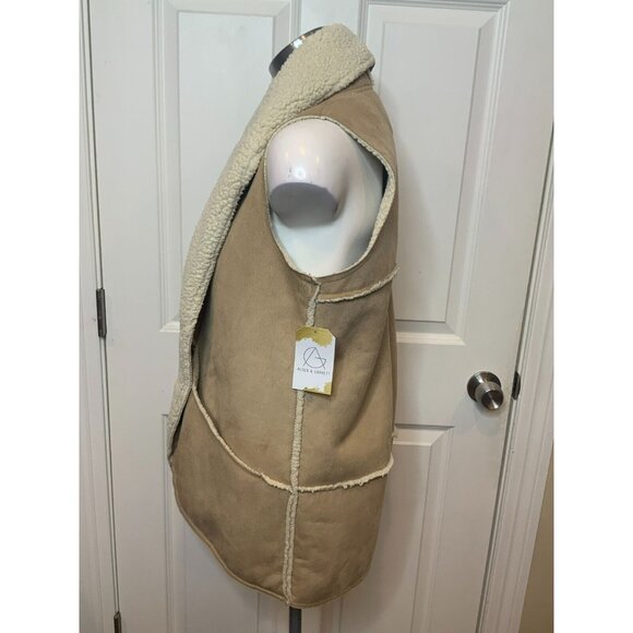 Athleta Tan Suede Sleeveless Sherpa Lined Vest W/ Pockets, Size S/M - Picture 4 of 8